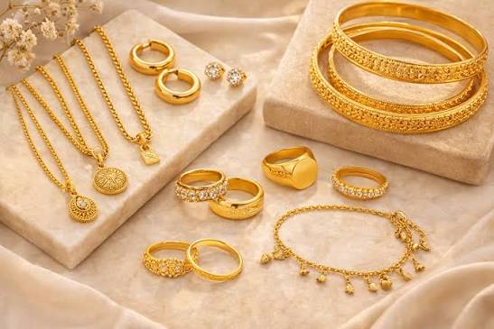 Gold jewellery collection