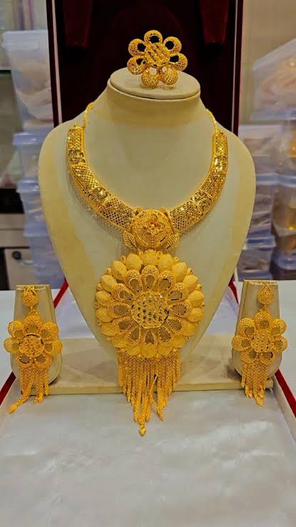 Bridal necklace set